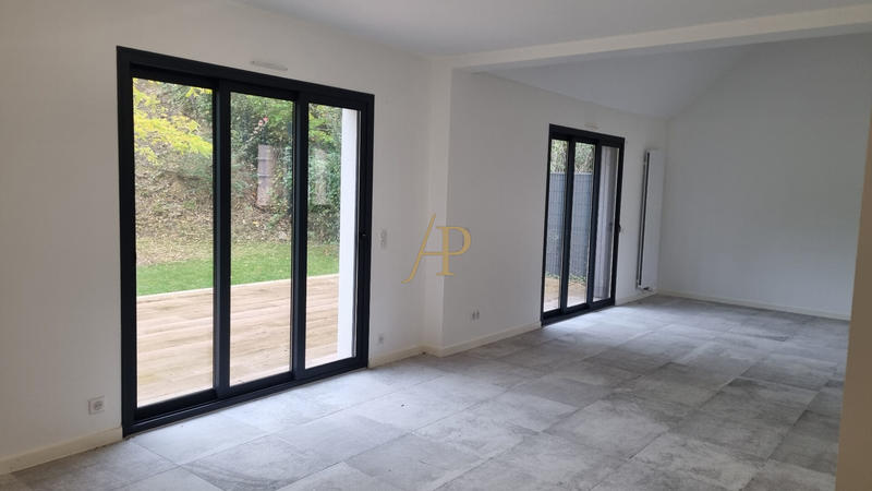 Maison - 163 m² - 7 pièces