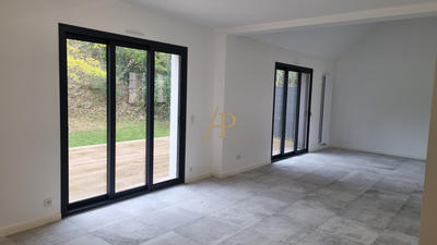 Maison - 163 m² - 7 pièces