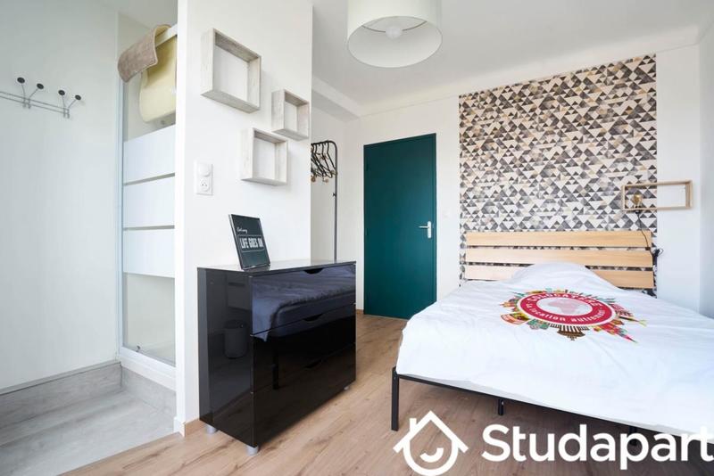 Chambre - 9 m² - 1 pièce