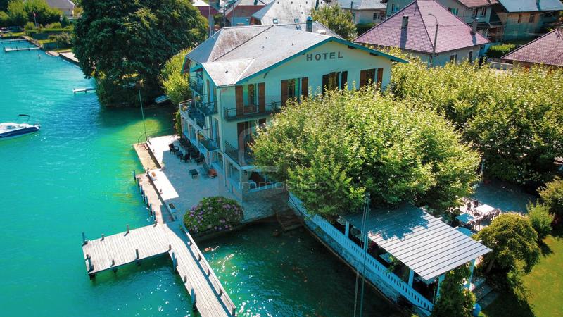 Maison - 631 m² - 20 pièces