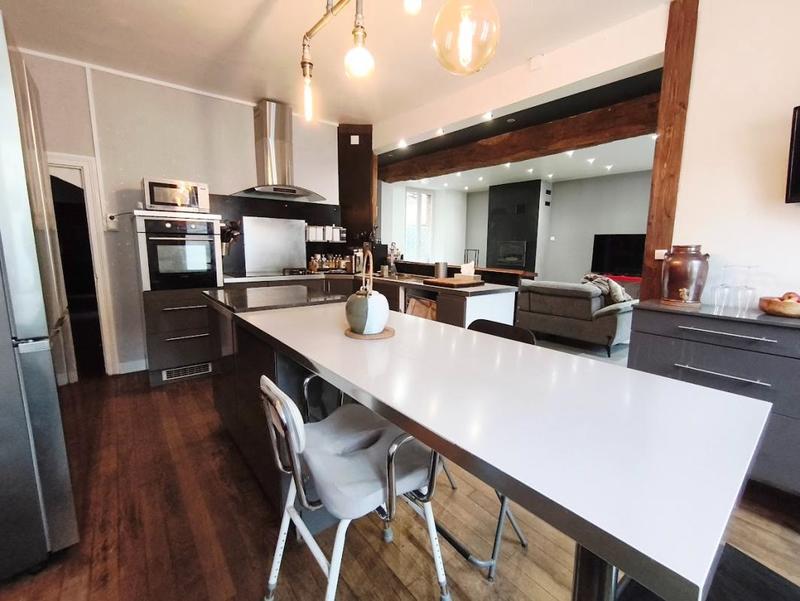 Maison - 165 m² - 7 pièces