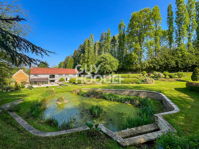 Maison - 460 m² - 16 pièces