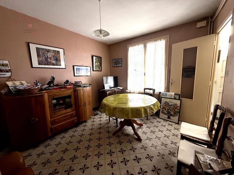 Maison - 166 m² - 8 pièces