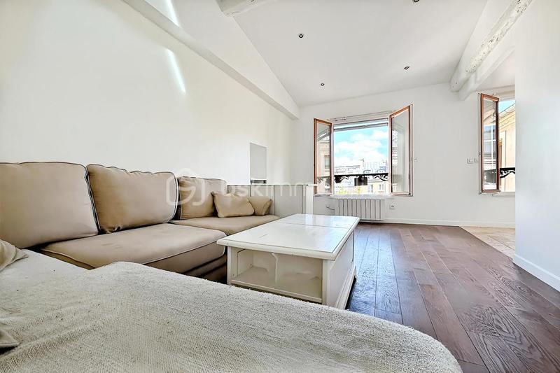 Appartement - 75 m² - 4 pièces