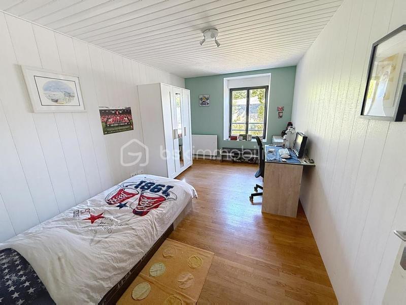 Demeure - 295 m² - 10 pièces