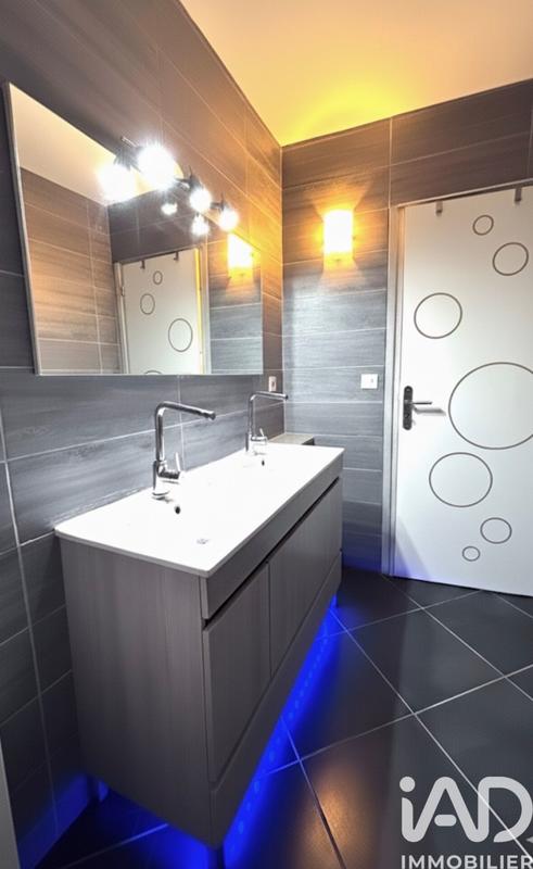 Maison - 197 m² - 8 pièces