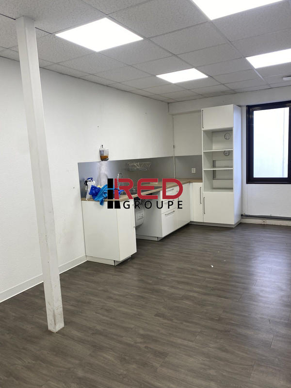 Local d'activités - 90 m²