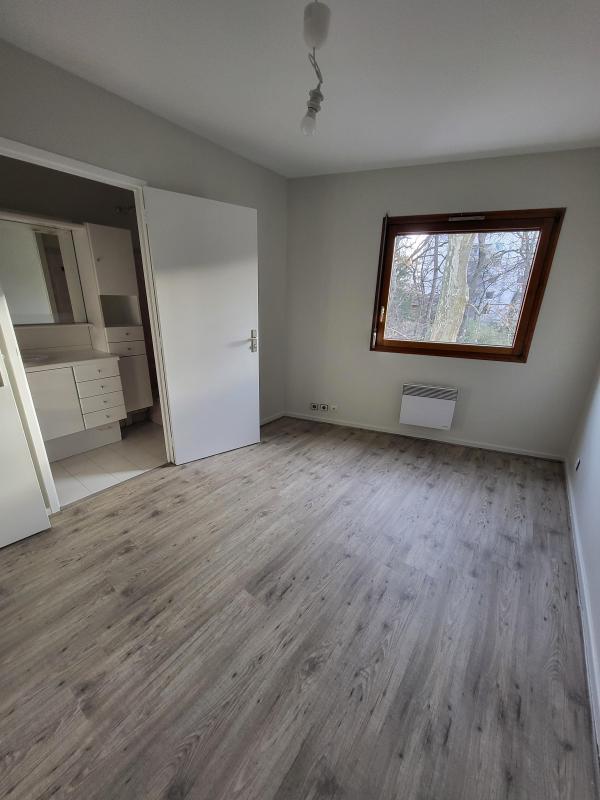 Appartement - 100 m² - 4 pièces