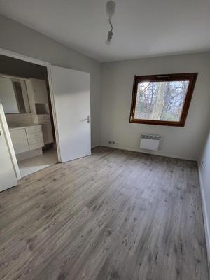 Appartement - 100 m² - 4 pièces