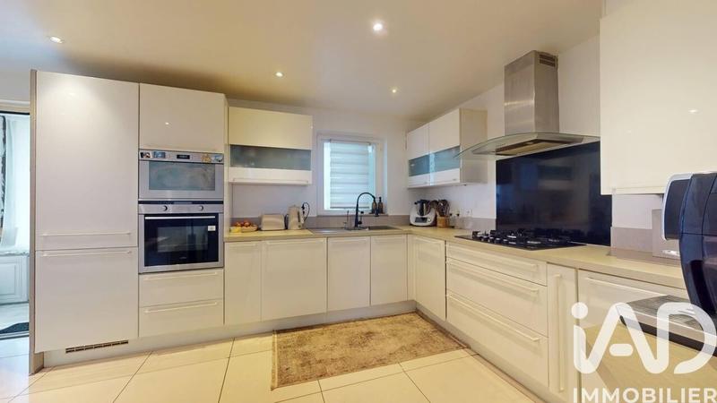 Maison - 128 m² - 5 pièces