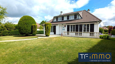 Maison - 201 m² - 5 pièces