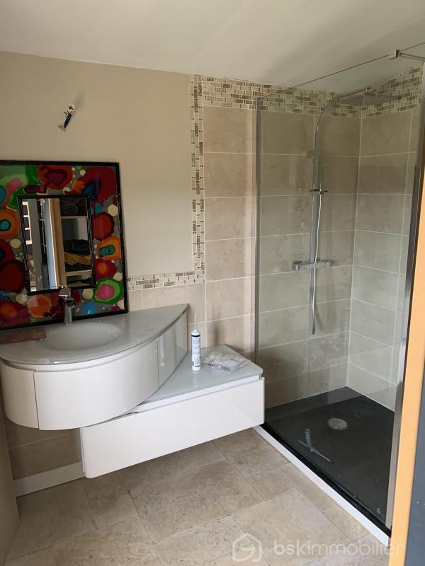 Propriété - 252 m² - 7 pièces