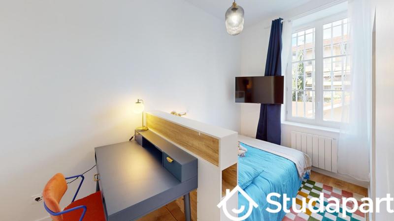 Chambre - 11 m² - 1 pièce