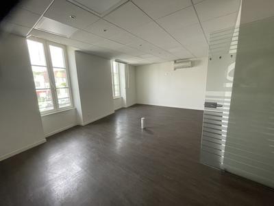 Immeuble - 235 m² - 14 pièces