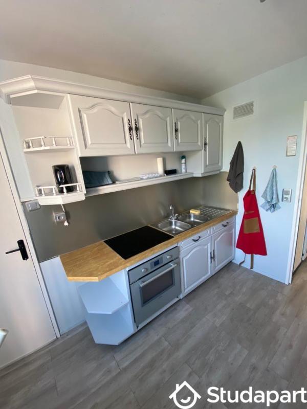 Chambre - 9 m² - 1 pièce