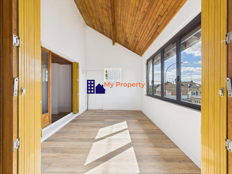 Maison - 152 m² - 7 pièces