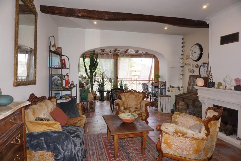 Appartement - 270 m² - 8 pièces