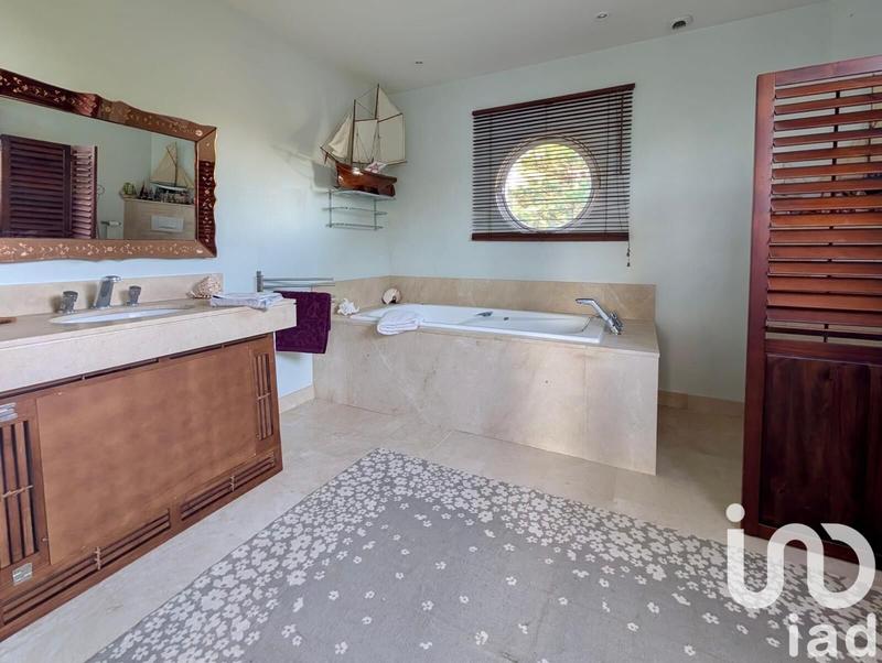 Maison de maîtres - 350 m² - 8 pièces