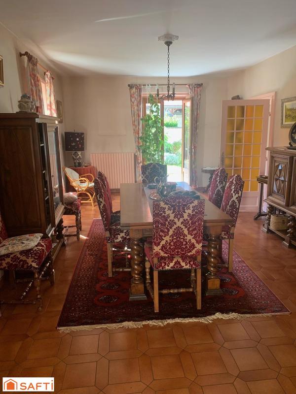 Maison - 190 m² - 7 pièces