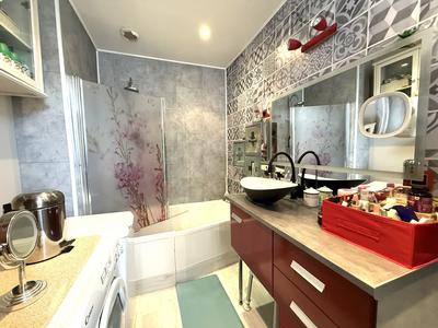 Appartement - 57 m² - 4 pièces