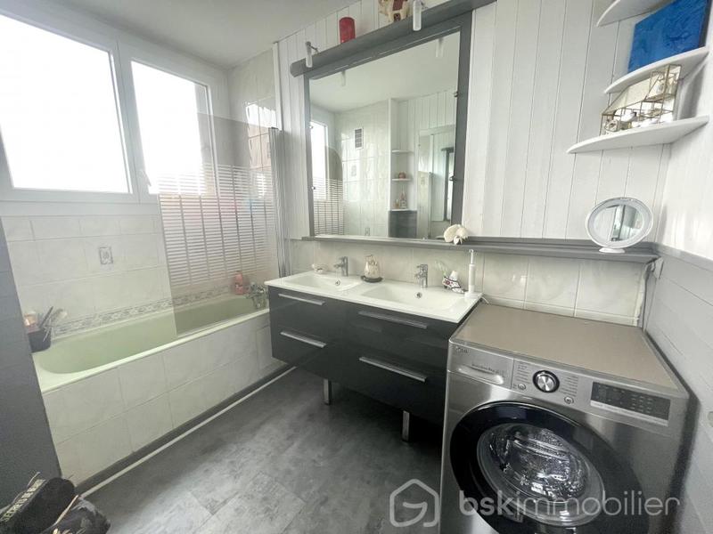 Appartement - 77 m² - 4 pièces