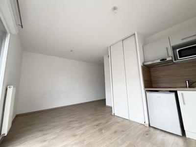 Studio - 24 m² - 2 pièces
