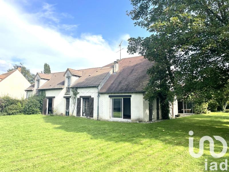 Maison - 372 m² - 9 pièces