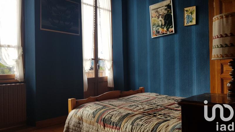 Maison - 250 m² - 10 pièces