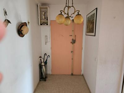 Appartement - 90 m² - 4 pièces