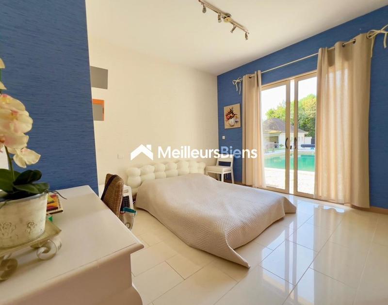 Villa - 475 m² - 10 pièces
