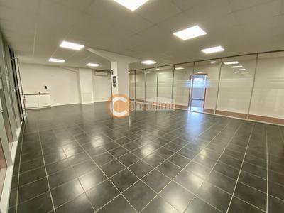 Bureau - 490 m²