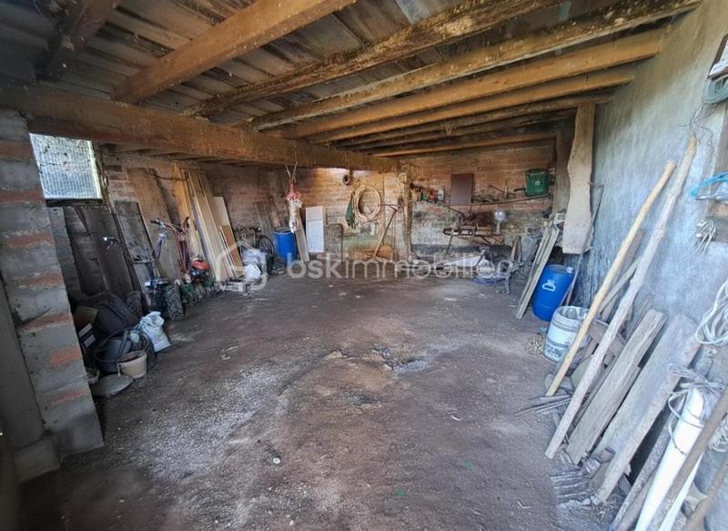 Grange - 150 m² - 2 pièces