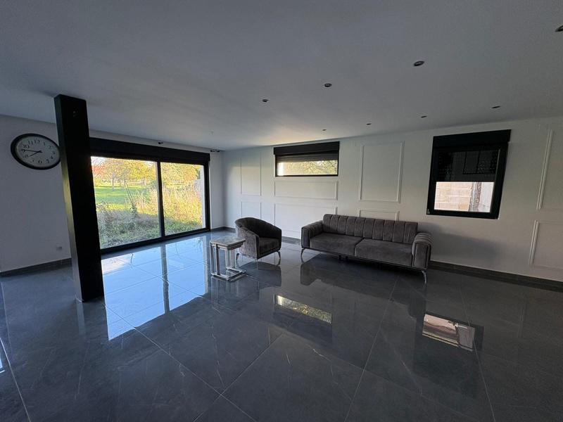 Maison - 153 m² - 5 pièces