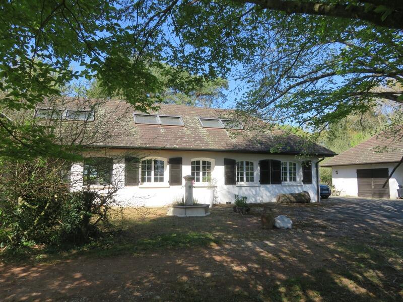 Propriété - 500 m² - 14 pièces