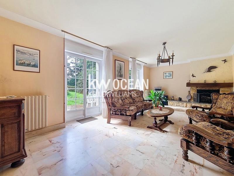 Maison - 213 m² - 8 pièces