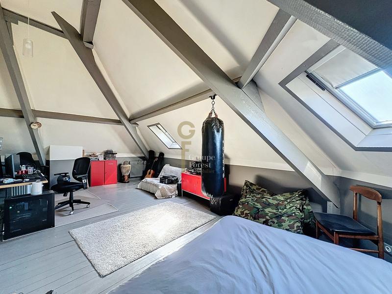 Maison - 410 m² - 12 pièces