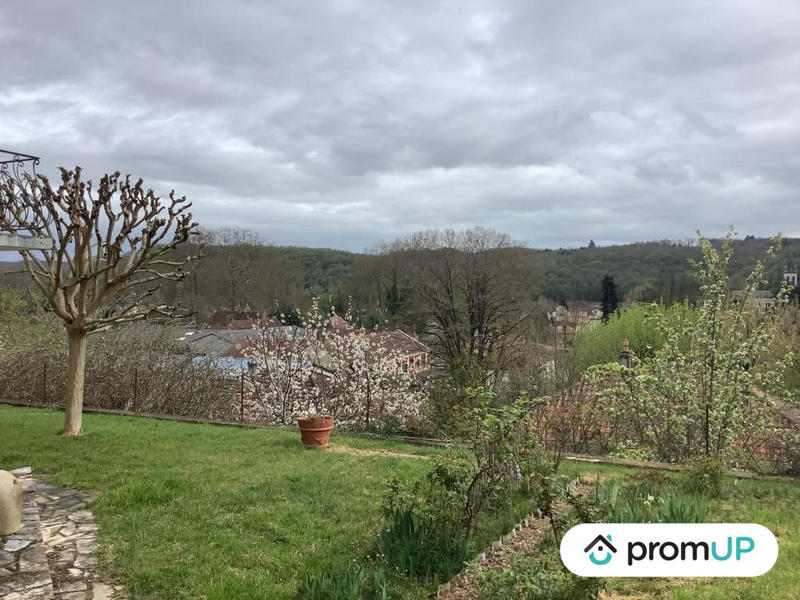 Maison - 180 m² - 8 pièces