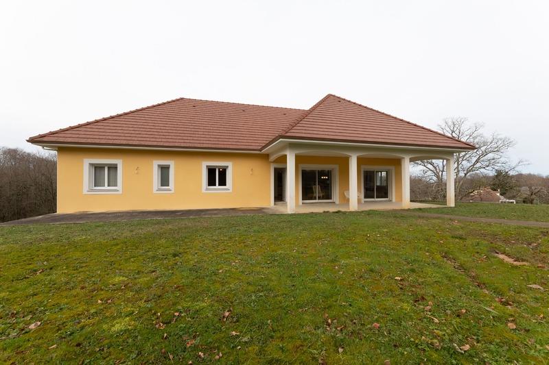 Maison - 166 m² - 5 pièces