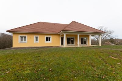 Maison - 166 m² - 5 pièces