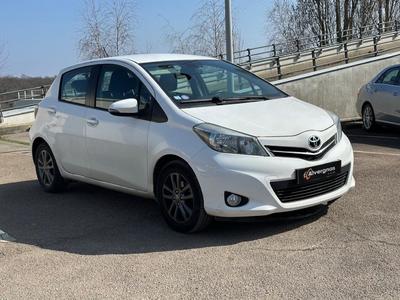 Toyota Yaris III (2) 100 Vvt-I Design 5p