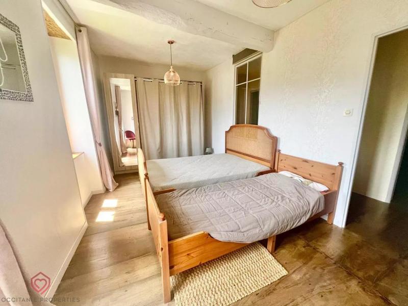 Propriété - 187 m² - 7 pièces