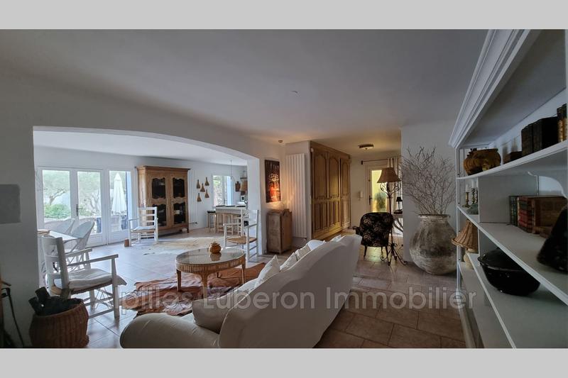 Maison - 400 m² - 5 pièces