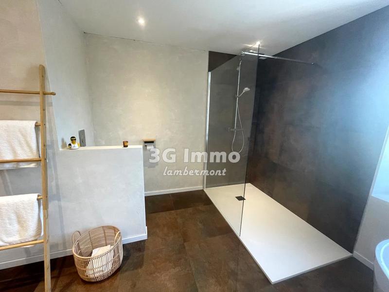 Maison de village - 280 m² - 7 pièces
