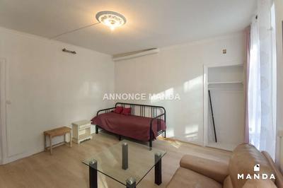 Studio - 27 m² - 1 pièce