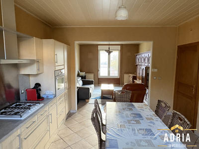 Maison - 88 m² - 5 pièces