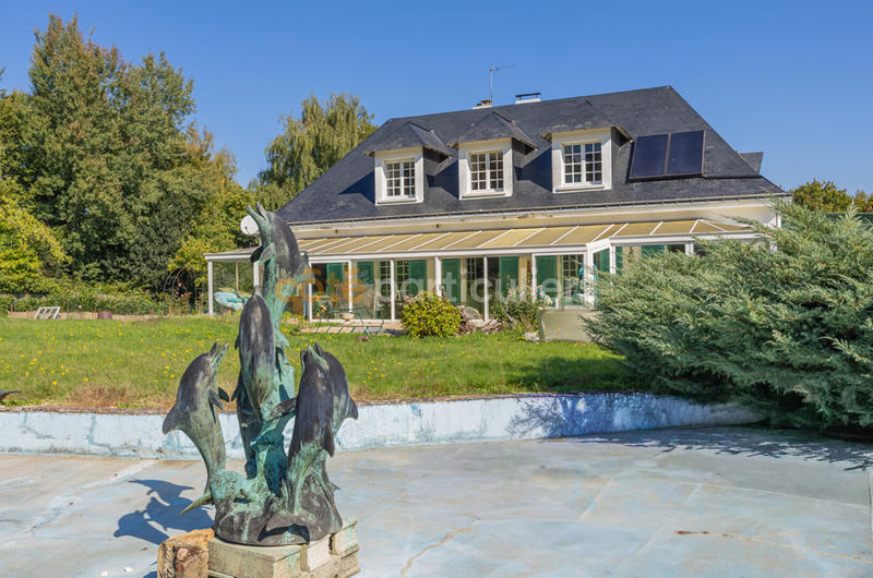 Maison - 344 m² - 7 pièces