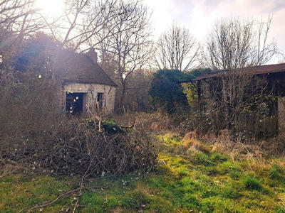 Maison - 2 000 m² - 1 pièce