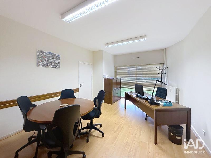 Bureau - 447 m²