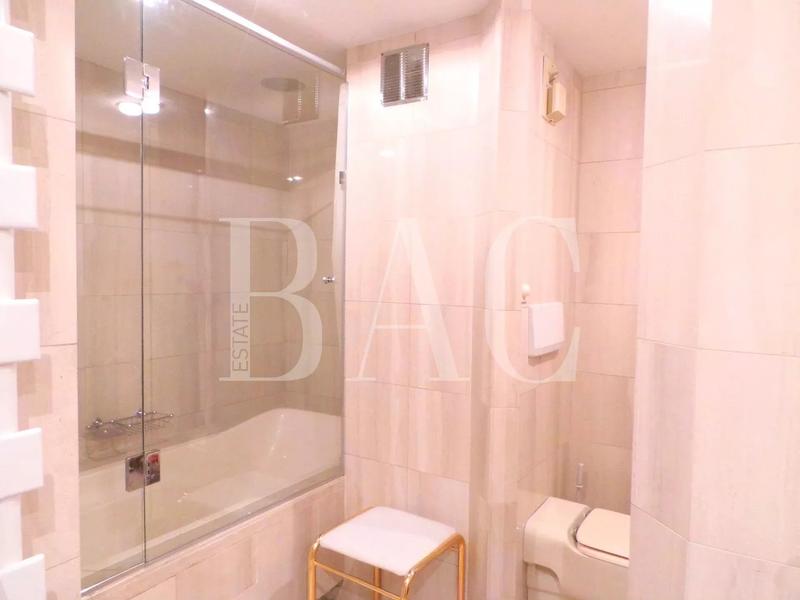 Appartement - 100 m² - 4 pièces