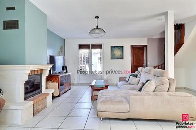 Maison - 140 m² - 6 pièces